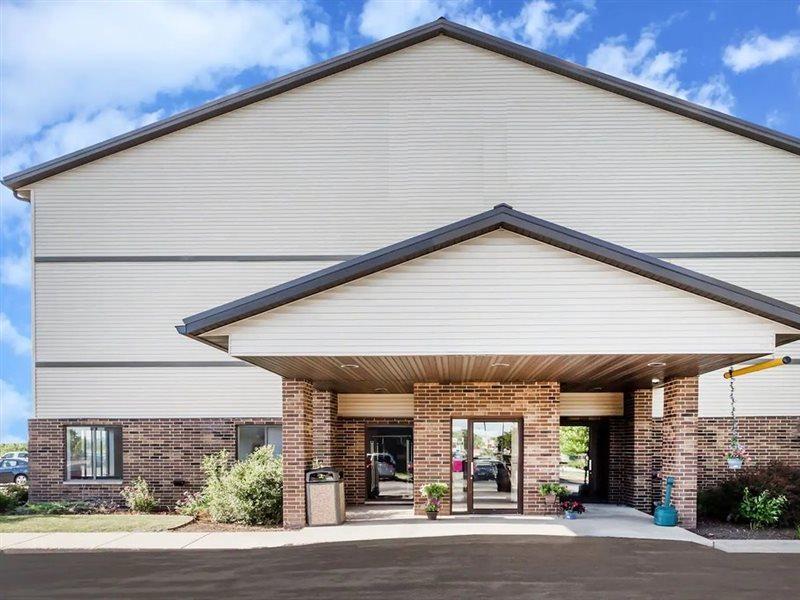 Americinn By Wyndham Columbus Wisconsin Экстерьер фото