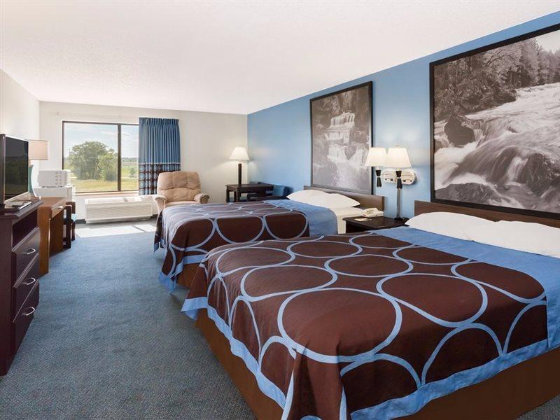 Americinn By Wyndham Columbus Wisconsin Экстерьер фото