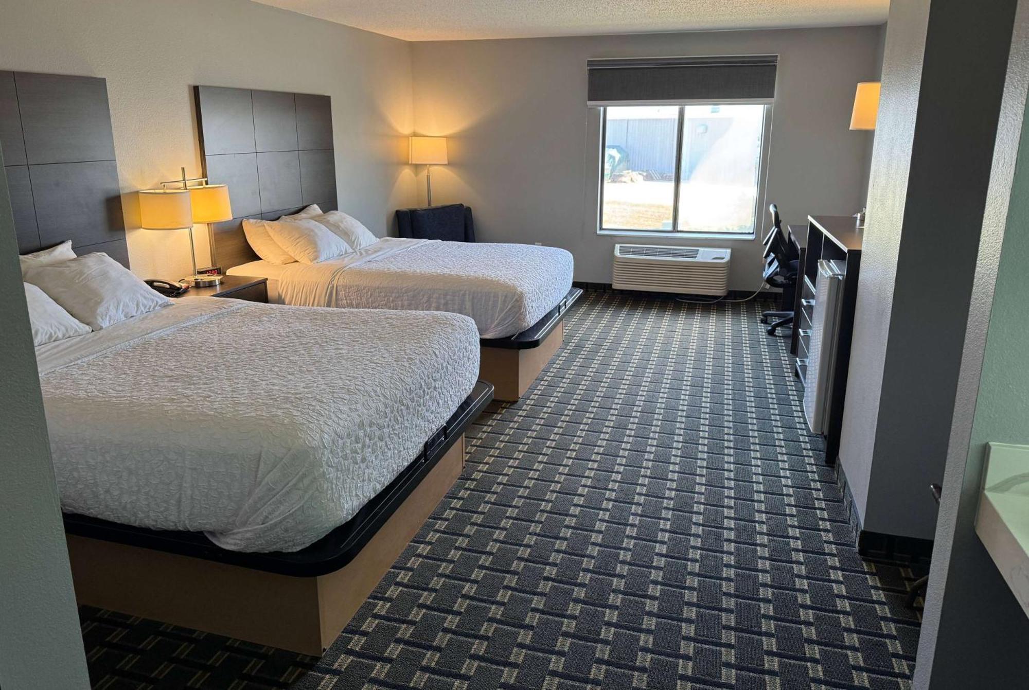 Americinn By Wyndham Columbus Wisconsin Экстерьер фото