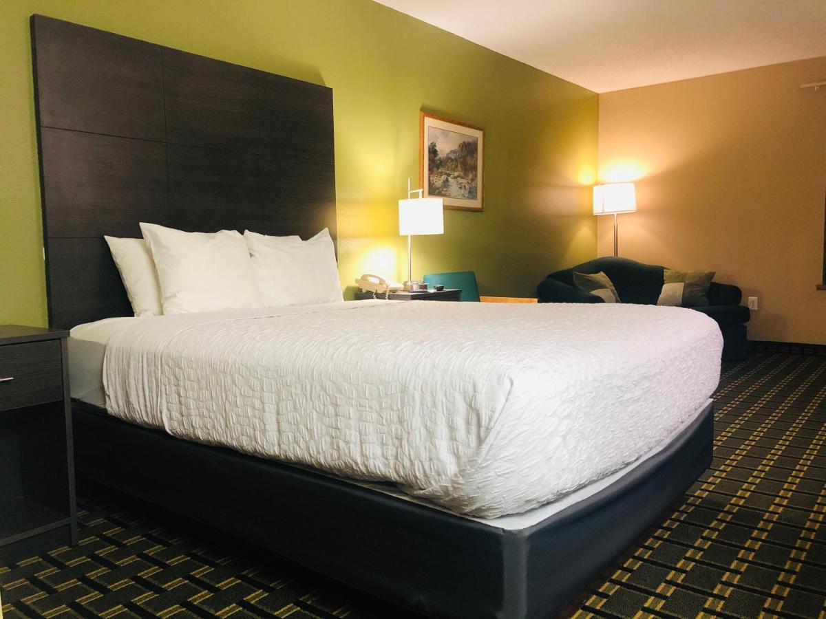 Americinn By Wyndham Columbus Wisconsin Экстерьер фото